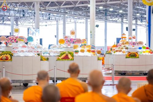 ภาพ No.159199:พิธีบูชาข้าวพระ ในวันอาทิตย์ต้นเดือน วันที่ 6 ตุลาคม พ.ศ. 2567 ณ สภาธรรมกายสากล วัดพระธรรมกาย