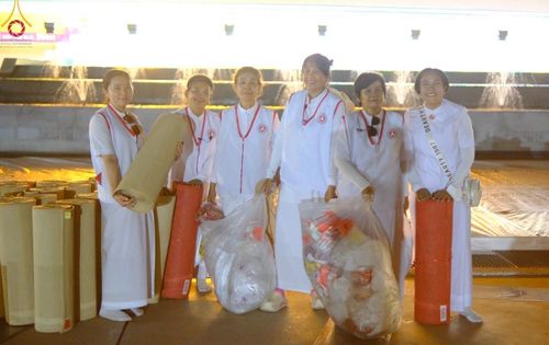 ภาพ No.208122:V.55 สารพัดV สารพัดดี ที่วัดพระธรรมกาย ในโครงการธรรมยาตรา กตัญญูบูชา มหาปูชนียาจารย์ พระมงคลเทพมุนี (สด จนฺทสโร) พระผู้ปราบมาร อนุสรณ์สถาน 7 แห่ง ปีที่ 13 ระหว่างวันที่ 2-31 มกราคม พ.ศ. 2568