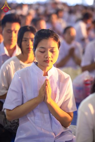 ภาพ No.209372:วันอาทิตย์ที่ 2 มีนาคม พ.ศ. 2568 พิธีตักบาตร ข้าวสารอาหารแห้ง ณ บ้านแก้วเรือนทองคุณยายฯ สภาธรรมกายสากล วัดพระธรรมกาย