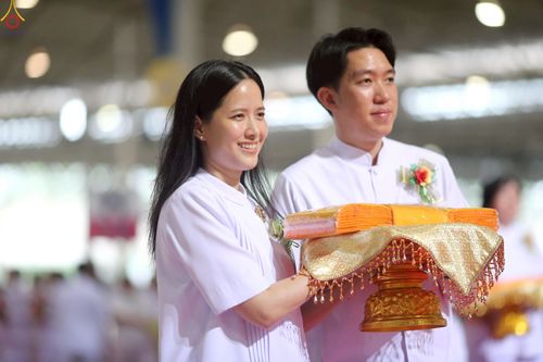 ภาพ No.240734:วันพุธที่ 27 สิงหาคม พ.ศ. 2568 พิธีทอดผ้าป่าเพื่อสร้างอาคาร  82 ปี หลวงพ่อธัมมชโย สมทบกฐินวัดพระธรรมกาย และกฐิน 30,000 วัดทั่วประเทศ ครั้งที่ 1