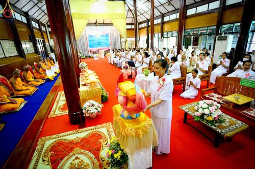 ภาพ No.140488:พิธีตอกเสาเข็มเป็นปฐมฤกษ์ เพื่อสร้างกุฎิและหอสวดมนต์ และพิธีทอดผ้าป่าบำรุงวัด ณ วัดกลางธนรินทร์ ต.บ้านแป้ง อ.พรหมบุรี จ.สิงห์บุรี วันอาทิตย์ที่ 9 มิถุนายน พ.ศ.2567