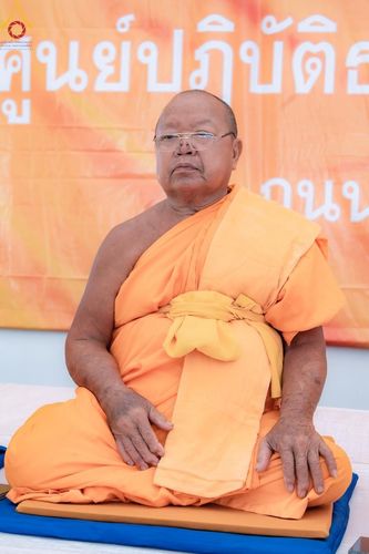 ภาพ No.133483:พิธีขอขมารับผ้าไตร, พิธีบรรพชาสามเณร, สามเณรออกบิณฑบาต ในโครงการบรรพชาสามเณร ฟื้นฟูพระพุทธศาสนาทั่วไทย  ณ ศูนย์ปฏิบัติธรรม และอบรมเยาวชนเมืองยะลา วันที่ 3 เมษายน พ.ศ. 2567