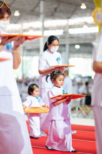 ภาพ No.99829:พิธีทอดผ้าป่า ต้นสมบัติจักรพรรดิ ในวันอาทิตย์ที่ 3 ธันวาคม พ.ศ. 2566 ณ สภาธรรมกายสากล วัดพระธรรมกาย จ.ปทุมธานี