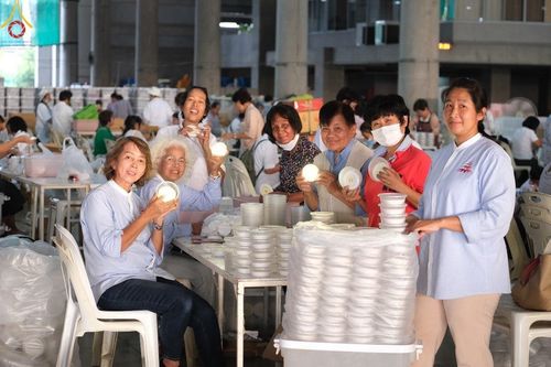 ภาพ No.120887:V.20 เป็นปลื้ม การเตรียมงาน เก็บงาน การรับบุญของเจ้าหน้าที่หน่วยงานต่างๆ เพื่อโครงการธรรมยาตรา กตัญญูบูชา มหาปูชนียาจารย์ พระมงคลเทพมุนี (สด จนฺทสโร) พระผู้ปราบมาร อนุสรณ์สถาน 7 แห่ง ปีที่ 12 ระหว่างวันที่ 2 - 31 มกราคม พ.ศ.2567