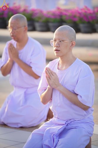 ภาพ No.180579:พิธีบรรพชาอุปสมบท โครงการอุปสมบทบูชาธรรมมหาปูชนียาจารย์ ประจำปีพุทธศักราช 2567 วันเสาร์ที่ 7 ธันวาคมพ.ศ. 2567 ณ วัดพระธรรมกาย จ.ปทุมธานี