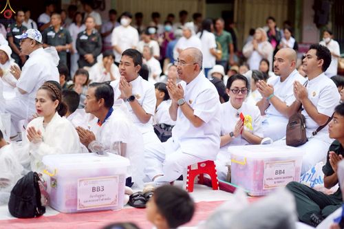 ภาพ No.245289:วันอาทิตย์ที่ 14 กันยายน พ.ศ. 2568 ตักบาตรพระ 555 รูป มหากุศล  น้อมถวายเป็นพุทธบูชา ณ หอนาฬิกาเบตง อ.เบตง จ.ยะลา