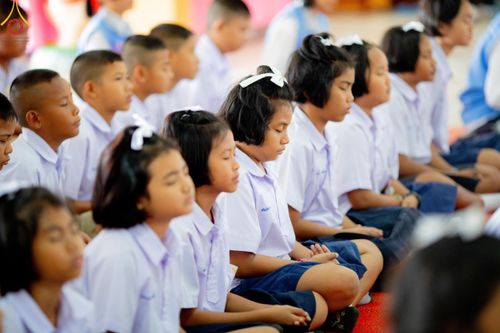 ภาพ No.192171:พิธีทอดผ้าป่าทำนุบำรุงศาสนสถาน ณ วัดนราภิรมย์ ตำบลนราภิรมย์ อำเภอบางเลน จังหวัดนครปฐม ในโครงการธรรมยาตรา กตัญญูบูชา มหาปูชนียาจารย์ พระมงคลเทพมุนี(สด จนฺทสโร) พระผู้ปราบมาร อนุสรณ์สถาน 7 แห่ง ปีที่ 13 วันที่ 9 มกราคม พ.ศ. 2568