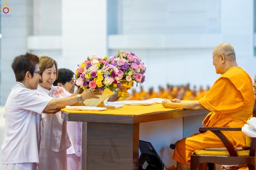 ภาพ No.281097:วันที่ 21 ธันวาคม พ.ศ.2568 พิธีมุทิตาหลวงพ่อทัตตชีโว ณ ห้องแก้วสารพัดนึก วัดพระธรรมกาย