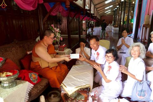 ภาพ No.283135:วันอาทิตย์ที่ 26 ตุลาคม พุทธศักราช 2568 พิธีทอดกฐินสามัคคี กตัญญูบูชาธรรมมหาปูชนียาจารย์ และโครงการกฐินทั่วไทย 30,000 วัด บูชาธรรม 81 ปีหลวงพ่อธัมมชโย  ณ วัดบางแคน้อย อ.เมือง จ.สมุทรสงคราม