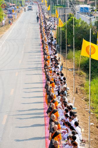 ภาพ No.299473:วันที่ 18 มกราคม พ.ศ. 2569 พิธีต้อนรับพระธรรมยาตรา ณ อนุสรณ์สถานลำดับที่ 5 สถานที่เผยแผ่วิชชาธรรมกายครั้งแรก อนุสรณ์สถานบางปลา วัดบางปลา อำเภอบางเลน จังหวัดนครปฐม ในโครงการธรรมยาตรา กตัญญูบูชา มหาปูชนียาจารย์ พระมงคลเทพมุนี(สด จนฺทสโร) พระผู้ปราบมาร อนุส