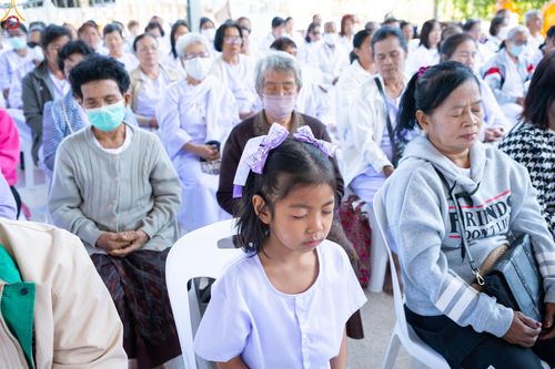 ภาพ No.293323:วันที่ 12 มกราคม พ.ศ. 2569 พิธีทอดผ้าป่าทำนุบำรุงศาสนสถาน ณ วัดพรสวรรค์ อ.สองพี่น้อง จ.สุพรรณบุรี ในโครงการธรรมยาตรา กตัญญูบูชา มหาปูชนียาจารย์ พระมงคลเทพมุนี(สด จนฺทสโร) พระผู้ปราบมาร อนุสรณ์สถาน 7 แห่ง ปีที่ 14