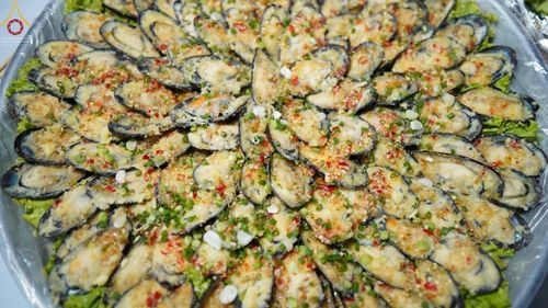 ภาพ No.74056:พิธีถวายภัตตาหารเป็นสังฆทาน แด่คณะพระธรรมยาตราฯ ในโครงการธรรมยาตรากตัญญูบูชา มหาปูชนียาจารย์ พระมงคลเทพมุนี(สด จนฺทสโร) พระผู้ปราบมาร อนุสรณ์สถาน 7 แห่ง ปีที่ 11 วันที่ 24 มกราคม พ.ศ. 2566