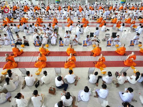 ภาพ No.321426:วันเสาร์ที่ 11 เมษายน พ.ศ.2569 พิธีขอบรรพชา พิธีขอสรณคมณ์และศีล, พิธีถวายบาตร พิธีอุปสมบท โครงการอุปสมบทหมู่ บูชาธรรมหลวงพ่อธัมมชโย พ.ศ.2569 โครงการอุปสมบทหมู่ธรรมทายาท ระดับอุดมศึกษา รุ่น 53 (ภาคฤดูร้อน) ณ วัดพระธรรมกาย ปทุมธานี