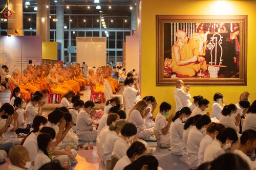 ภาพ No.52609:ประมวลภาพวันคล้ายวันเกิดครบรอบ 138 ปี พระมงคลเทพมุนี (สด จนฺทสโร) พระผู้ปราบมาร ชุดที่ 2