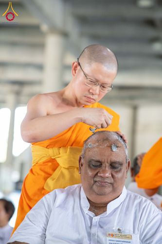 ภาพ No.339816:วันที่ 19 กรกฎาคม พ.ศ.2569 พิธีตัดปอยผม โครงการบวชพระนานาชาติ AEC และ WAB รุ่นที่ 10 THE AEC & INTERNATIONAL ORDINATION PROGRAM ณ มหารัตนวิหารคด 30 วัดพระธรรมกาย ปทุมธานี