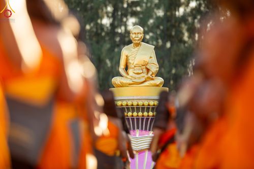 ภาพ No.105714:พิธีต้อนรับพระธรรมยาตรา ในโครงการธรรมยาตรากตัญญูบูชา มหาปูชนียาจารย์ พระมงคลเทพมุนี(สด จนฺทสโร) พระผู้ปราบมาร อนุสรณ์สถาน 7 แห่ง ปีที่ 12 วันที่ 3 มกราคม พ.ศ. 2567 ณ อนุสรณ์สถานโลตัสแลนด์ จ.สุพรรณบุรี