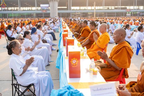 ภาพ No.324180:วันที่ 22 เมษายน พ.ศ.2569 (วันคุ้มครองโลก) พิธีถวายมหาสังฆทาน 40,000 กว่าวัดทั่วประเทศ ณ ลานธรรม พระมหาธรรมกายเจดีย์ วัดพระธรรมกาย