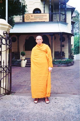 ภาพ No.48811:ประมวลภาพการสร้างบารมีของ พระเดชพระคุณพระสุธรรมญาณวิเทศ (สุธรรม สุธมฺโม)