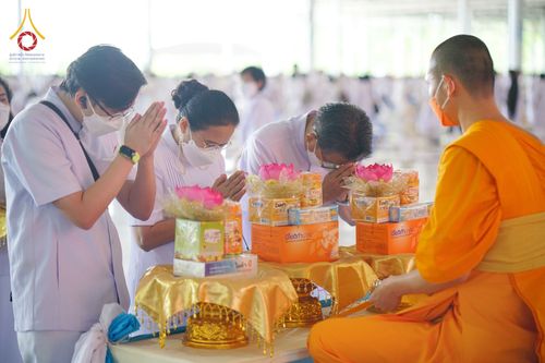ภาพ No.49959:ประมวลภาพพิธีถวายคิลานเภสัช และอุปกรณ์ทางการแพทย์แด่คณะสงฆ์ วันเสาร์ที่ 20 สิงหาคม พ.ศ. 2565