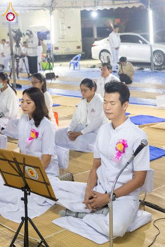 ภาพ No.291354:วันที่ 10 มกราคม พ.ศ. 2569 พิธีถวายภัตตาหารเป็นสังฆทาน แด่พระธรรมยาตรา ณ อนุสรณ์สถานคลองบางนางแท่น อ.สามพราน จ.นครปฐม ในโครงการธรรมยาตรา กตัญญูบูชา มหาปูชนียาจารย์ พระมงคลเทพมุนี(สด จนฺทสโร) พระผู้ปราบมาร อนุสรณ์สถาน 7 แห่ง ปีที่ 14