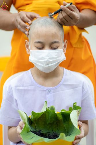 ภาพ No.44047:ประมวลภาพพิธีปลงผม โครงการบรรพชาสามเณรฟื้นฟูพระพุทธศาสนาทั่วไทย ณ ศูนย์อบรมวัดพระธรรมกาย