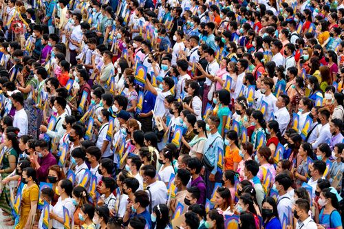 ภาพ No.52122:ประมวลภาพพิธีตักบาตรมิตรภาพไทย-เมียนมาร์ 105 รูป ณ วัดพระธรรมกาย