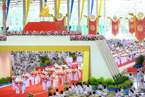 ภาพ No.46915:ประมวลภาพพิธีทอดผ้าป่าธรรมชัย ณ วัดพระธรรมกาย (5 มิถุนายน พ.ศ. 2565)