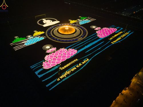 ภาพ No.55424:ประมวลภาพพิธีลอยกระทงธรรม ณ วัดพระธรรมกาย (วันที่ 8 พฤศจิกายน พ.ศ. 2565)