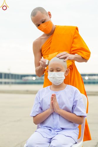 ภาพ No.44045:ประมวลภาพพิธีปลงผม โครงการบรรพชาสามเณรฟื้นฟูพระพุทธศาสนาทั่วไทย ณ ศูนย์อบรมวัดพระธรรมกาย