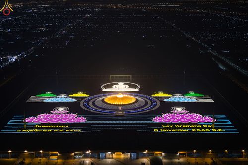 ภาพ No.55425:ประมวลภาพพิธีลอยกระทงธรรม ณ วัดพระธรรมกาย (วันที่ 8 พฤศจิกายน พ.ศ. 2565)