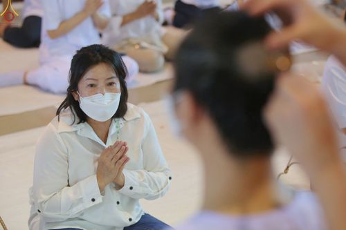 ภาพ No.56813:พิธีปลงผมนาคธรรมทายาท โครงการอุปสมบทบูชาธรรม มหาปูชนียาจารย์ประจำปี 2565 ณ สภาธรรมกายสากล วัดพระธรรมกาย