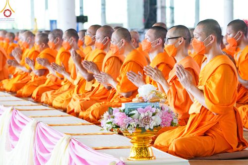 ภาพ No.81166:พิธีถวายหนังสือธรรมะ บาลี นักธรรม ทางก้าวหน้า วันเสาร์ที่ 27 พฤษภาคม พ.ศ. 2566 ณ บ้านแก้วเรือนทองคุณยายอาจารย์ฯ สภาธรรมกายสากล