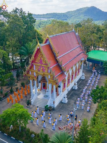 ภาพ No.66001:พิธีอุปสมบทวัดเขาตะแบก อ.ศรีราชา จ.ชลบุรี รับบุญจัดงานโดยสำนักพัฒนาเยาวชนโลก เมื่อวันที่ 7 ธันวาคม พ.ศ. 2565