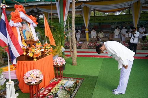 ภาพ No.68525:พิธีเจริญพระพุทธมนต์และตักบาตรพระ ๑,๐๐๐ รูป บำเพ็ญกุศลเพื่อถวายพระพรชัยแด่ สมเด็จพระเจ้าลูกเธอเจ้าฟ้าพัชรกิติยาภา นเรนทิราเทพยวดี กรมหลวงราชสาริณีสิริพัชร มหาวัชรราชธิดา และ ฉลองเมืองลำปาง ๑,๓๔๒ ปี วันศุกร์ที่ ๓๐ ธันวาคม พ.ศ.๒๕๖๕ ณ ศูนย์ปฏิบัติธรรมลำปาง 