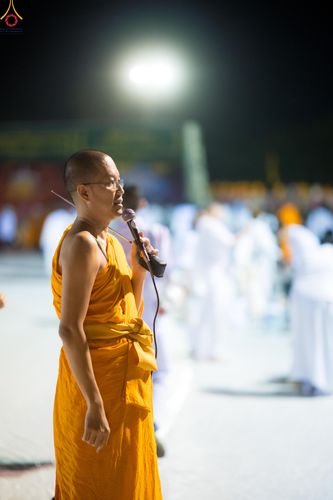 ภาพ No.300694:ภาพเบื้องหลังอาสาสมัครรวมใจ ชุดที่ 3 ในโครงการธรรมยาตรา กตัญญูบูชา มหาปูชนียาจารย์ พระมงคลเทพมุนี(สด จนฺทสโร) พระผู้ปราบมาร อนุสรณ์สถาน 7 แห่ง ปีที่ 14