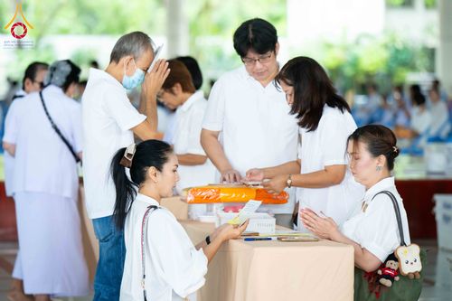 ภาพ No.326680:วันที่ 1 พฤษภาคม พ.ศ.2569 พิธีบุพเปตพลี ครั้งที่ 181 ร่วมอุทิศบุญแด่หมู่ญาติที่ล่วงลับไปแล้ว และสืบทอดอายุพระพุทธศาสนา ณ หอฉันคุณยายอาจารย์ฯ วัดพระธรรมกาย