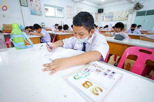 ภาพ No.65201:โครงการตอบปัญหาธรรมะทางก้าวหน้า IMEC (International Morals and Ethics Contest) ครั้งที่ 40 ณ โรงเรียน Djuanda ประเทศอินโดนีเซีย