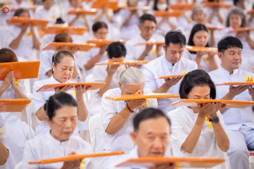 ภาพ No.345578:วันพฤหัสบดีที่ 27 สิงหาคม พ.ศ.2569 พิธีทอดผ้าป่าเพื่อถวายอุปกรณ์สื่อโสตทัศน์ อาคาร 82 ปี หลวงพ่อธัมมชโย พิธีทอดผ้าป่าสมทบกฐินวัดพระธรรมกาย และสมทบกฐิน 30,000 กว่าวัดทั่วไทย ครั้งที่ 1 ประจำปี พุทธศักราช 2569 ณ วัดพระธรรมกาย ปทุมธานี