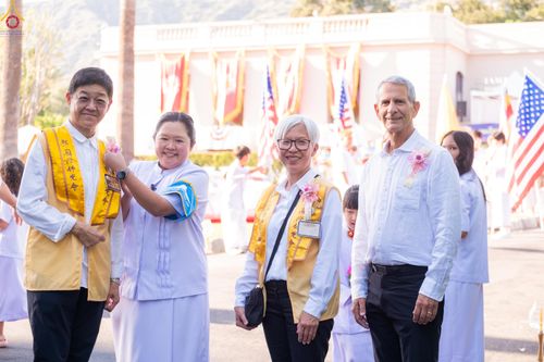 ภาพ No.332678:วันอาทิตย์ที่ 31 พฤษภาคม พ.ศ. 2569 วันวิสาขบูชา ณ วัดพระธรรมกายแคลิฟอร์เนีย  ประเทศสหรัฐอเมริกา