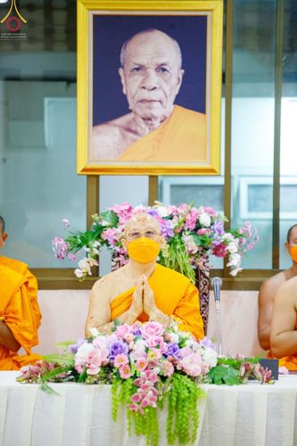 ภาพ No.72873:พิธีถวายภัตตาหารเป็นสังฆทาน แด่คณะพระธรรมยาตราฯ ในโครงการธรรมยาตรากตัญญูบูชา มหาปูชนียาจารย์ พระมงคลเทพมุนี(สด จนฺทสโร) พระผู้ปราบมาร อนุสรณ์สถาน 7 แห่ง ปีที่ 11 วันที่ 20 มกราคม พ.ศ. 2566
