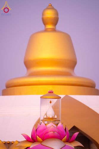 ภาพ No.299743:วันที่ 19 มกราคม พ.ศ.2569 พระธรรมยาตราปฏิบัติธรรมและถ่ายภาพหมู่ประวัติศาสตร์ ณ อนุสรณ์สถานลำดับที่ 5 สถานที่เผยแผ่วิชชาธรรมกายครั้งแรก  อนุสรณ์สถานบางปลาวัดบางปลา อ.บางเลน จ.นครปฐม ในโครงการธรรมยาตรา กตัญญูบูชา มหาปูชนียาจารย์ พระมงคลเทพมุนี(สด จนฺทสโร) 