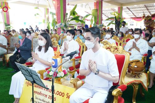 ภาพ No.64024:พิธีทอดกฐินสามัคคีทั่วไทย 5,000 วัด โดยคณะศิษยานุศิษย์วัดพระธรรมกาย น้อมบูชาธรรม 78 ปี หลวงพ่อธัมมชโย  วันอาทิตย์ที่  6  พฤศจิกายน พ.ศ. 2565  ณ วัดทวีการะอนันต์ อำเภอคลองหลวง จังหวัดปทุมธานี