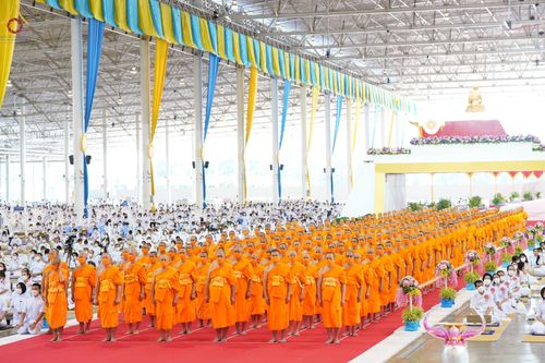 ภาพ No.65380:พิธีรับมอบต้นสมบัติจักรพรรดิ เพื่องานเผยแผ่พระพุทธศาสนาวิชชาธรรมกายไปทั่วโลก แด่ศูนย์ส่งเสริมศีลธรรมทั่วโลก 221 แห่ง ในวันอาทิตย์ต้นเดือนที่ 4 ธันวาคม พ.ศ. 2565 ณ วัดพระธรรมกาย จ.ปทุมธานี