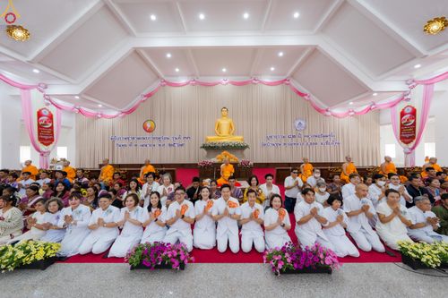 ภาพ No.317924:วันพุธที่ ๑ เมษายน พ.ศ.๒๕๖๙  โครงการบรรพชาสามเณรภาคฤดูร้อน รุ่นที่ ๓๓  ประจำปี ๒๕๖๙ บูชาธรรม ๘๒ ปี หลวงพ่อธัมมชโย  ณ วัดบ้านขุน อำเภอฮอด จังหวัดเชียงใหม่