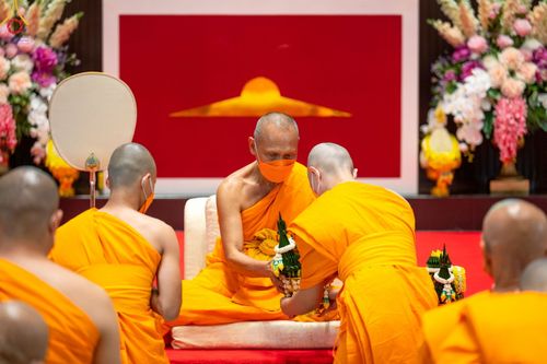 ภาพ No.51082:ประมวลภาพพิธีบรรพชาอุปสมบท โครงการบรรพชาอุปสมบทหมู่ รุ่นวันครูวิชชาธรรมกาย ปีพุทธศักราช 2565