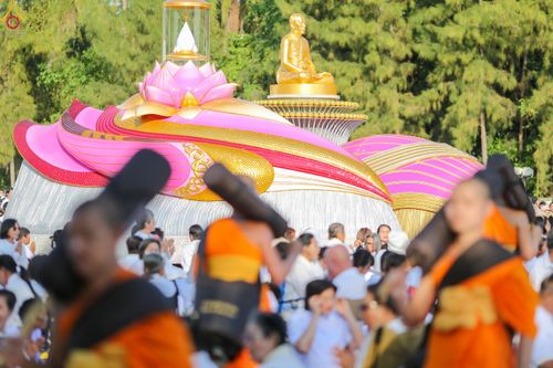 ภาพ No.289697:วันที่ 7 มกราคม พ.ศ. 2569 พิธีต้อนรับพระธรรมยาตรา ณ อนุสรณ์สถานลำดับที่ 2 สถานที่ตั้งมโนปณิธานบวชตลอดชีวิต อนุสรณ์สถานคลองบางนางแท่น อ.สามพราน จ.นครปฐม ในโครงการธรรมยาตรา กตัญญูบูชา มหาปูชนียาจารย์ พระมงคลเทพมุนี(สด จนฺทสโร) พระผู้ปราบมาร อนุสรณ์สถาน 7 แ
