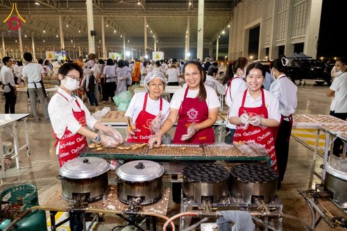 ภาพ No.306156:วันที่ 30 มกราคม พ.ศ. 2569 พิธีถวายภัตตาหารเป็นสังฆทาน แด่พระธรรมยาตรา ณ วัดพระธรรมกาย  จังหวัดปทุมธานี ในโครงการธรรมยาตรา กตัญญูบูชา มหาปูชนียาจารย์ พระมงคลเทพมุนี(สด จนฺทสโร) พระผู้ปราบมาร อนุสรณ์สถาน 7 แห่ง ปีที่ 14