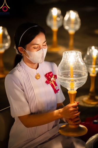 ภาพ No.90346:พิธีจุดประทีป 20,000 ดวง บูชาพระมหาธรรมกายเจดีย์ และบูชาพระมงคลเทพมุนี(สด จนฺทสโร) พระผู้ปราบมาร วันอังคารที่ 10 ตุลาคม พ.ศ. 2566 ณ ลานธรรมพระมหาธรรมกายเจดีย์ วัดพระธรรมกาย จ.ปทุมธานี