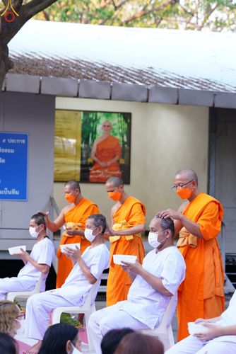 ภาพ No.78663:พิธีตัดปอยผมและปลงผมนาคธรรมทายาท  โครงการบรรพชาและอุปสมบทหมู่ วันคุ้มครองโลก วันที่ 26 มีนาคม พ.ศ.2566 ณ หมู่บ้านบรรลุธรรม วัดพระธรรมกาย