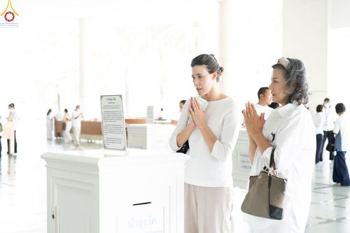 ภาพ No.83989:พิธีบุพเปตพลี ครั้งที่ 137 ร่วมอุทิศบุญกุศลแด่หมู่ญาติที่ล่วงลับไปแล้ว และสืบทอดอายุพระพุทธศาสนา ในวันจันทร์ที่ 17 กรกฎาคม พ.ศ. 2566 ณ หอฉันคุณยายอาจารย์ฯ วัดพระธรรมกาย